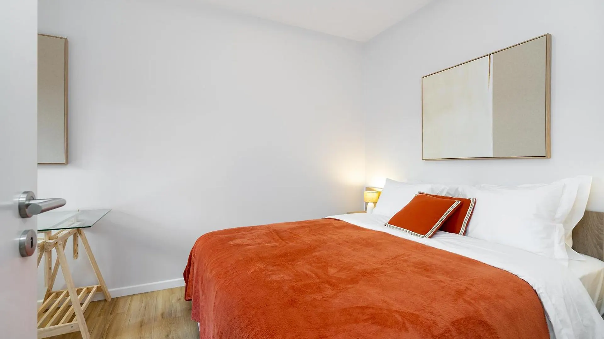 Cozy Apartment In Lisbon By Soulplaces